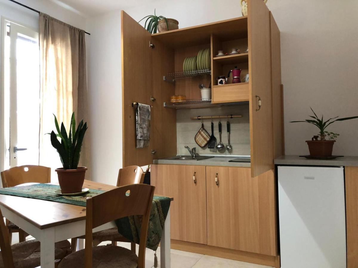 Odegos Mono & Trilo Bed & Breakfast Torre dell'Orso Exterior photo